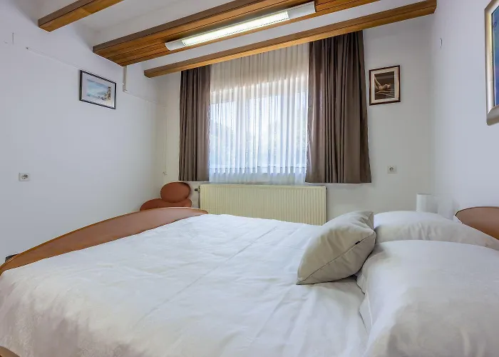 Apartment Malerisches Direkt Am Mit Lounge-bett, Privatparkplatz, Klima, Wifi *