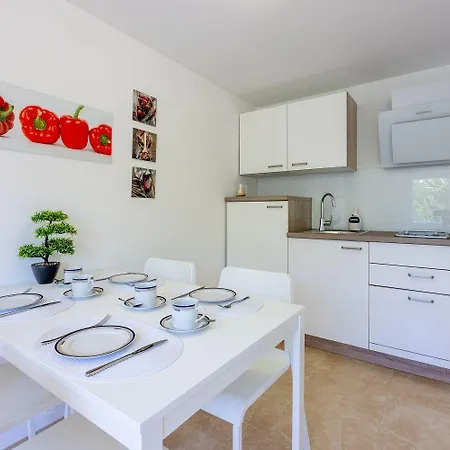 Malerisches Direkt Am Mit Lounge-bett, Privatparkplatz, Klima, Wifi Appartement *