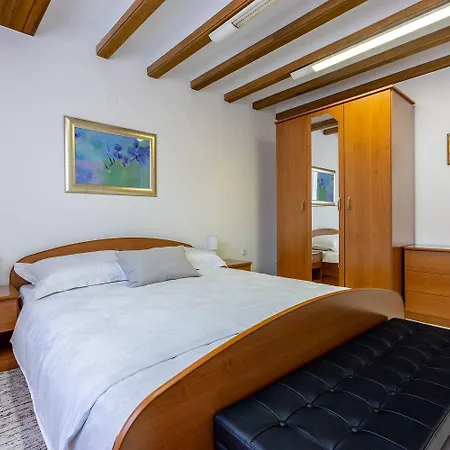 Malerisches Direkt Am Mit Lounge-bett, Privatparkplatz, Klima, Wifi * Dramalj
