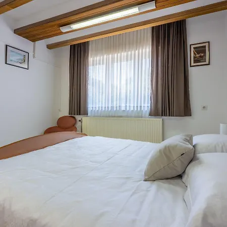 Appartement Malerisches Direkt Am Mit Lounge-bett, Privatparkplatz, Klima, Wifi *